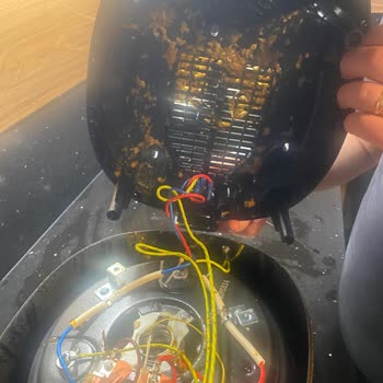 Patlamış Philips Buharlı Pişiricinin Servis Dönüşü Olmaması Ve Değişim Talebi