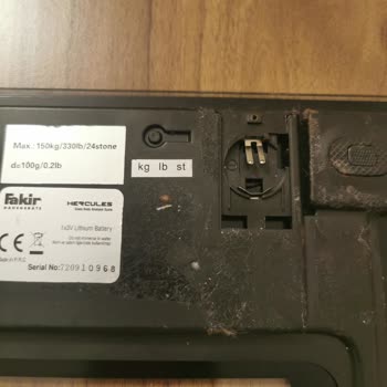 Fakir Hercules Model Baskülün Pil Kapağı Eksik
