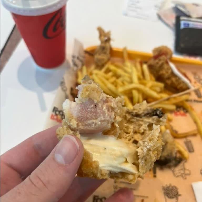 Çiğ Tavuk Servisi, Kaba Personel Tutumu Ve Hijyen İhlali