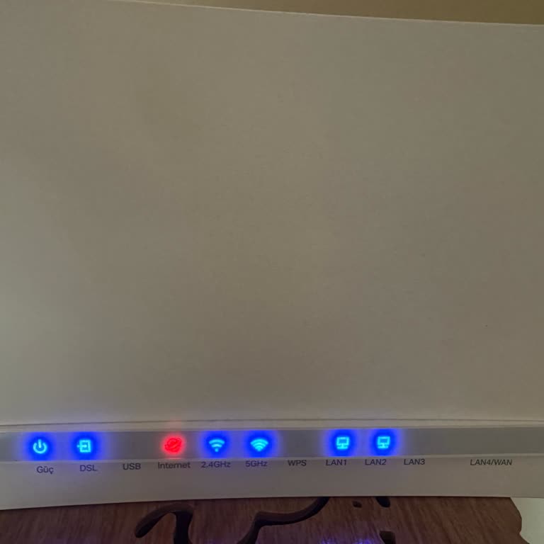 Sürekli Kesintili Internet Ve Çözüm Bulamayan Müşteri Hizmetleri