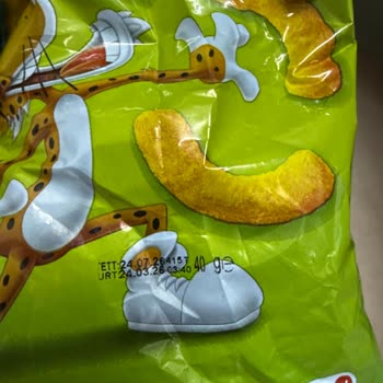 Oli Center Şubesinde Son Kullanma Tarihi Geçmiş Cheetos Satışı