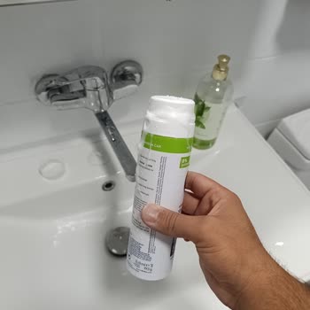 Nivea Men Sensitive Tıraş Jelinde Sızıntı Ve Kirlenme Şikayeti