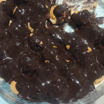 Pesotti Profiterol Topları Yağ Kokulu Ve Acı