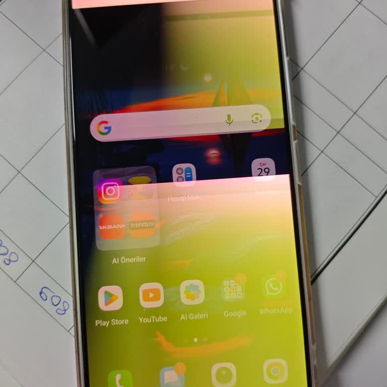 Camon 30 Pro Telefonumda Sürekli Ekran Çizgileri Ve Pembe Görüntü Sorunu