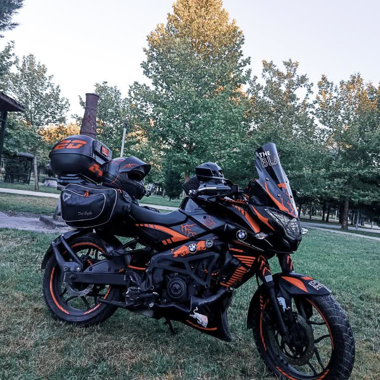 Kendiliğinden Krank Yiyen Ve Yağ Sızdıran Motosiklet