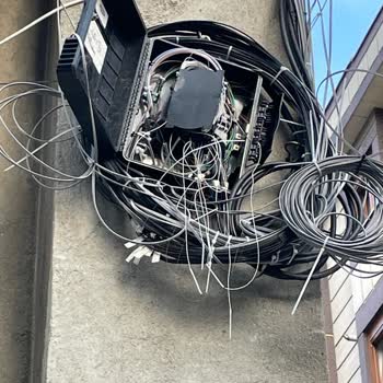 22 Gün Süren İnternet Kesintisi Çalışma Aksamını Bozdu Ve İade Talebi