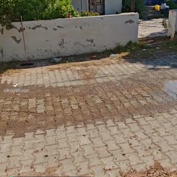Muğla Bodrum Gümüşlük Salkım Sokakta Su Hattı Patlamış Boşa Akıyor!