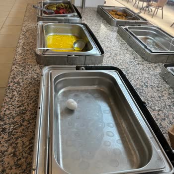 Hijyen Ve Yemek Kalitesindeki Sorunlar Çocuklu Aileyi Mahsur Bıraktı