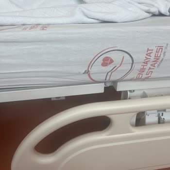 Osmaniye Yenihayat Hastanesi'nde Tekdüze Yemek, Yıpranmış Mobilya Ve Hijyen Eksikliği