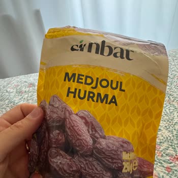 BİM'den Küflü Medjoul Hurma Çocuğuma Sağlık Riski