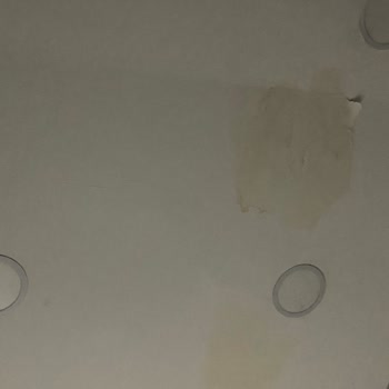 Sion Güzellik Ve Bakım Merkezinde Haksız Fiyatlandırma Ve İade Reddi