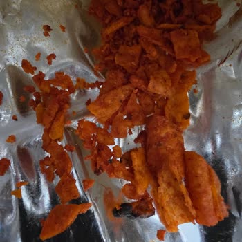 Patos Rolls Lime Aromalı Cips'te Yabancı Madde Tespiti Gıda Güvenliği Endişesi