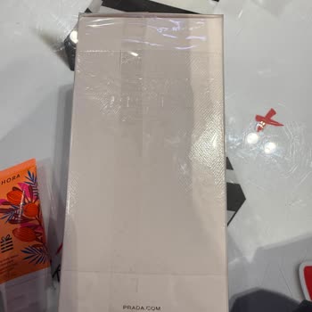 Sephora'da Açılmamış Prada Parfümün Su Damlası Nedeniyle İade Reddi