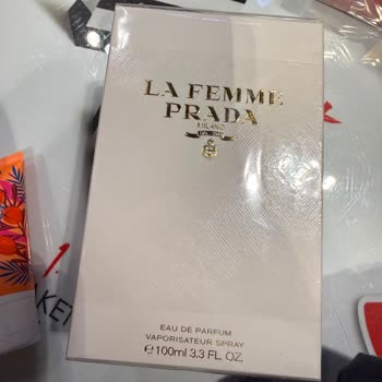 Sephora'da Açılmamış Prada Parfümün Su Damlası Nedeniyle İade Reddi