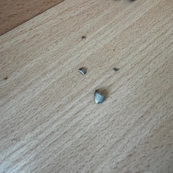 Anten Kablosu Kırıldı, Teknik Servis TV'yi Zarar Verdi Ve Ücret Talep Ediyor