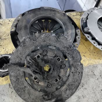 Sıfır Isuzu Kamyonette 15 Bin Kilometrede Erken Debriyaj Arızası Ve Garanti Dışı İşlem