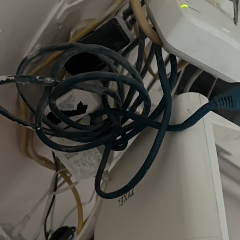 13'ünden Bu Yana Sürekli Kırmızı PON Işığı Ve İnternet Kesintisi