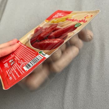 A101 Bağcılar Şubesinde Sosis Renk Ve Ambalaj Uyuşmazlığı Gıda Güvenliği Endişesi