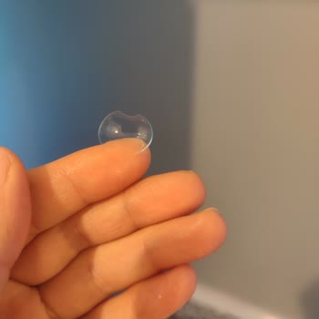 İlk Kullanımda Lenslerde Yırtılma Ve Göz Sağlığı Tehlikesi