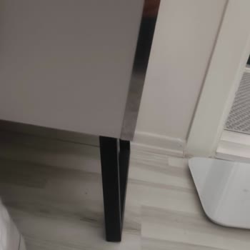 Yatak Bazasının Kırık Ayakları İçin 4 Aylık İlgisizlik
