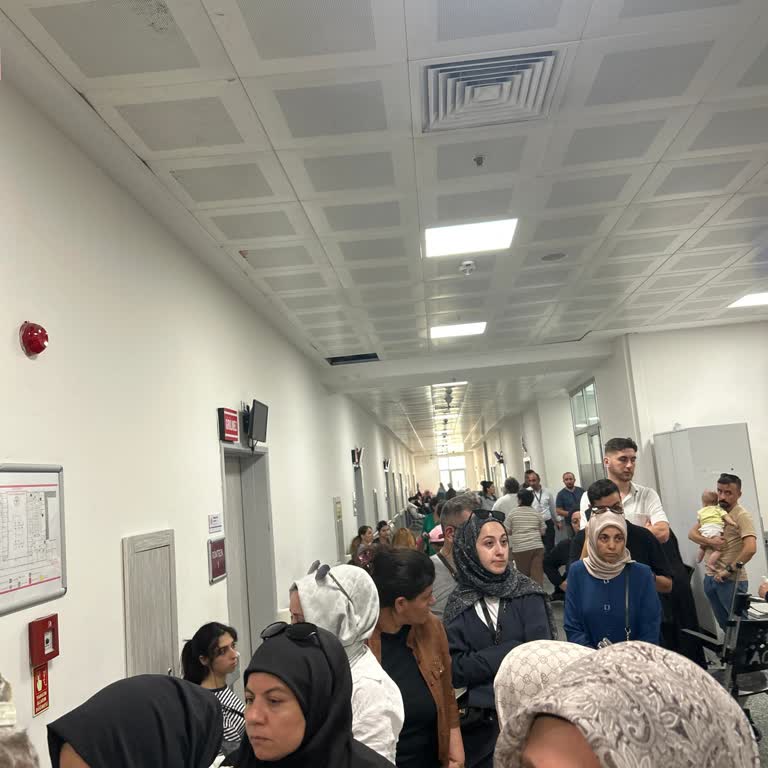 Tomografi Randevusu İçin Saatlerce Bekleme Ve İlgisiz Personel
