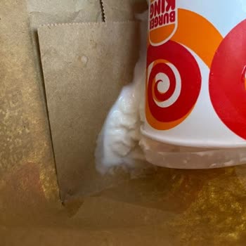 Dökülmüş Ve Yanlış Tatlı Dondurma Gelen Trendyol GO Burger King Siparişine İade Talebi
