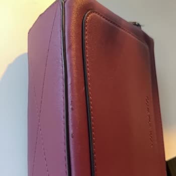 Calvin Klein Çantamda Deri Soyulması, Değişim Veya İade Talebi
