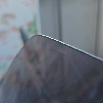 Deflektör İki Kez Kırıldı Ve Cam Çizildi Sıfır Değişim Talebi