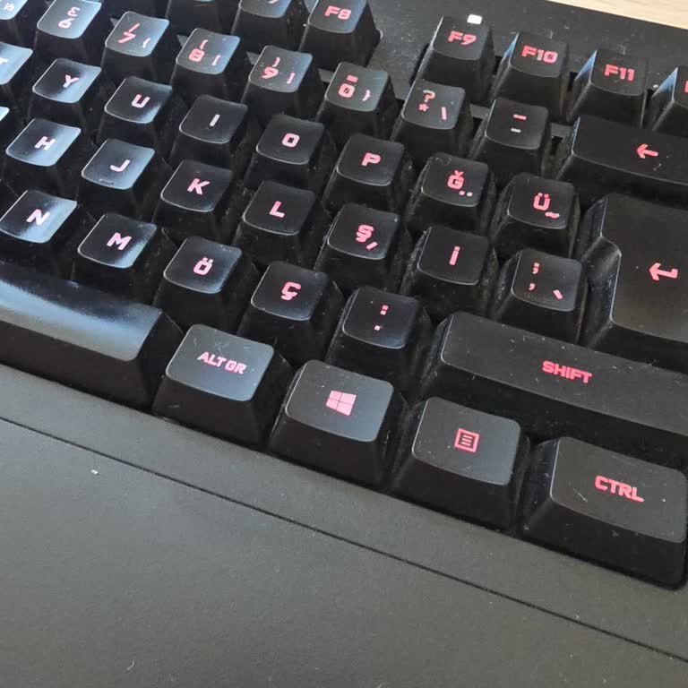 Ankara Çubuk Aşağı Emirler Köyünde Telefon Ve İnternet Çekim Sorunu Çözülmedi