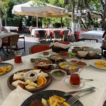 İlan Edilen Kahvaltı Ve Havuz Eksikliği, 2110 TL Fiyatla Hayal Kırıklığı