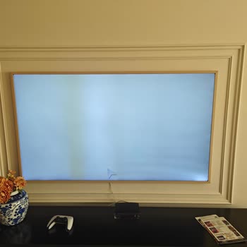 Samsung The Frame TV’de Tekrar Eden Ekran Arızası Ve 45.000 TL Panel Değişim Talebi