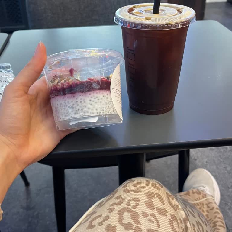 İncirli Coffy Şubesinde Bayat Ve Yanık Ice Americano Şikayeti