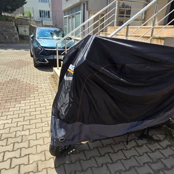 Haegs Sıcak Hava Nedeniyle Motosiklet Kaplaması Boyayı Yaktı