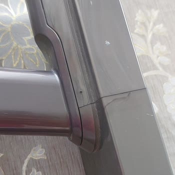 Dyson V15 Submarine Süpürge Isınma Ve Toz Haznesi Arızaları İçin Değişim İsteği