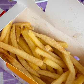 Hijyenik Olmayan Burger Ve İade Reddi