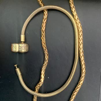 Pandora Gold-Plated Bracelet Lost Its Color in a Short Time