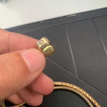 Pandora Gold-Plated Bracelet Lost Its Color in a Short Time