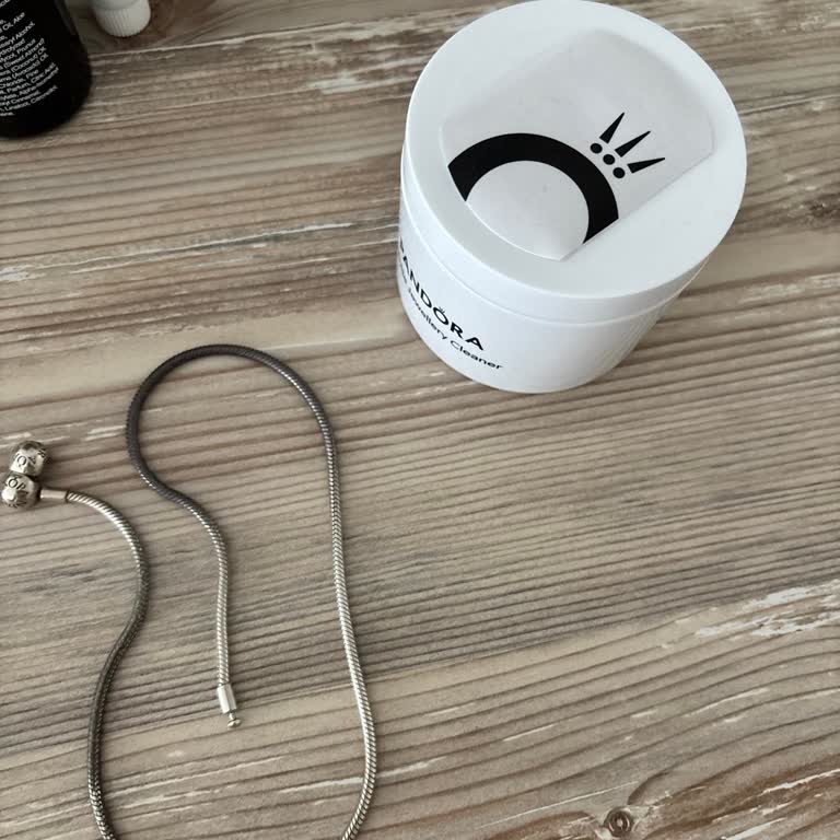 Pandora Moments Necklace Tarnished in a Very Short Time