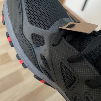 Kullanılmış Skechers Ayakkabı Ve Kaba Müşteri Temsilcisine İade Teklifi Yetersiz