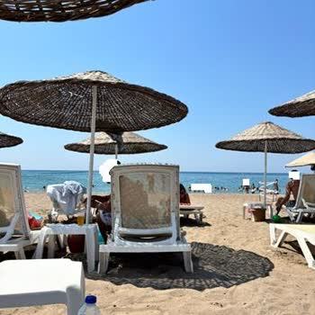 Tatilbudur’da Yanıltıcı Plaj Ve Şemsiye Görselleri Nedeniyle İade Talebi