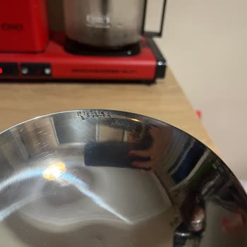 Zara Home’dan Gelen Dondurma Kasesi Defolu Yamuk Ve Siyah Lekeler
