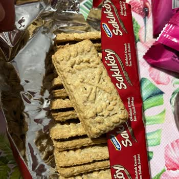 Pişmemiş McVitie’s Saklıköy Bisküvileri Sağlık Endişesi Yaratıyor