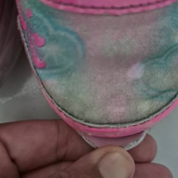 Skechers Unicorn Ayakkabısında Kısa Sürede Ön Burun Açılması Ve İade Talebi