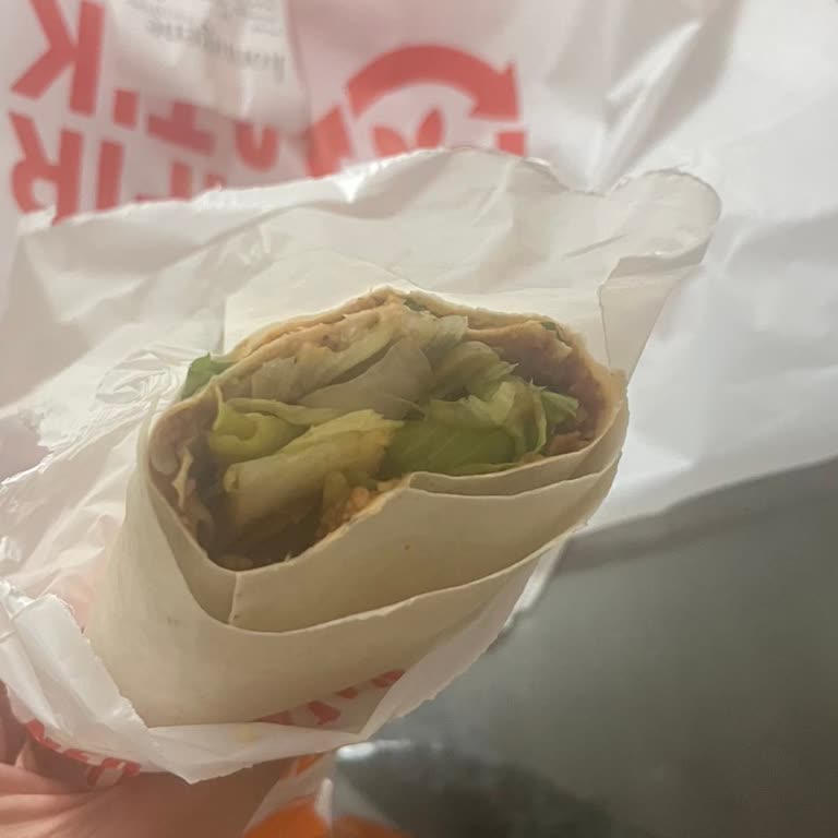 Komagene Çiğköfte Siparişimde Çiğköfte Yok, Sadece Lavaş Ve Yeşillik