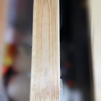 IKEA Hemnes Divanı Ahşap İskeleti Kısa Sürede Kırıldı