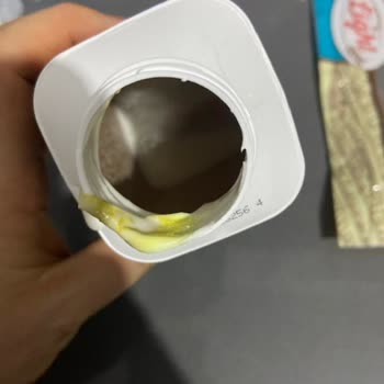Sek Markasının Quark Ürününde Yabancı Cisim Ve Bozulma Şikayeti
