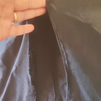 İlk Giyişte Yırtılan Takım İçin İade Ve Değişim Talebi