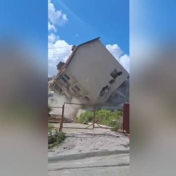 Turkmall Ev Yıkımı Sonrası Aşırı Kira Ve Belirsiz Yeni Ev Teslimatı