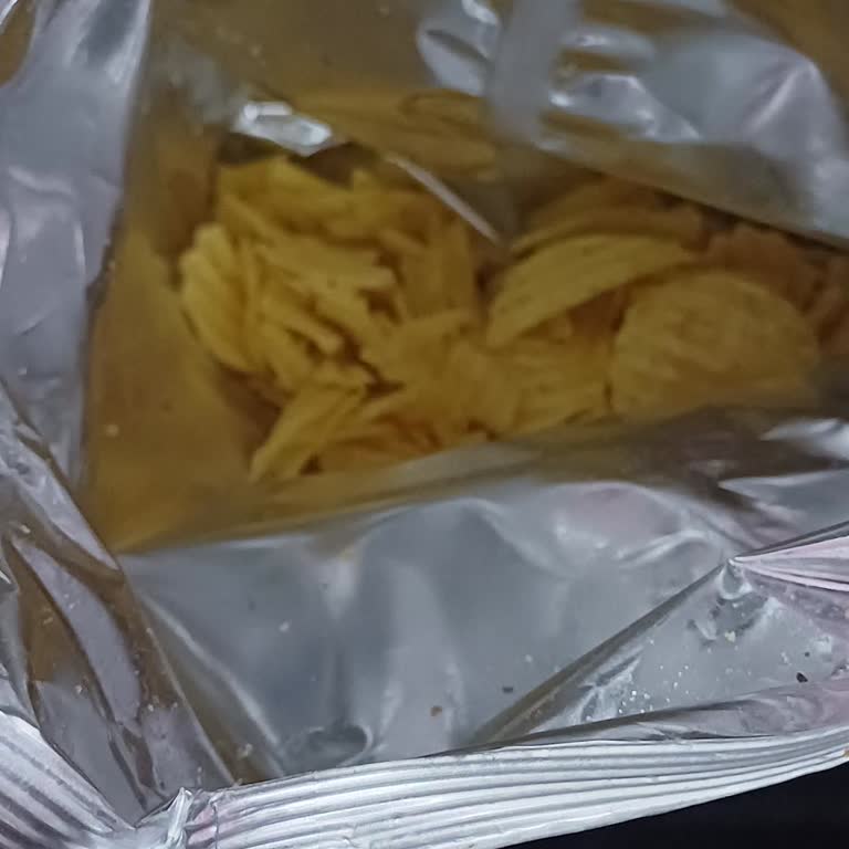 Yenimahalle BİM Şubesinde Son Kullanma Tarihi Geçmemiş Cips Bayat Çıktı