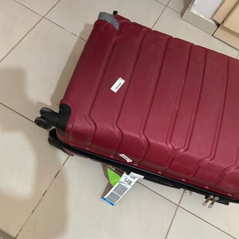 Ajet'te Kırık Valiz Teslimi Ve Tazminat Talebi